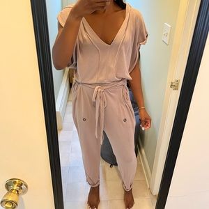 Free People Size M jumpsuit in mauve
